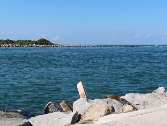 Seaway Drive: Seaway Drive, Fort Pierce, FL 34949
